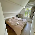Holiday home Close To And Keukenhof Noordwijkerhout