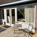 Holiday home Close To And Keukenhof Noordwijkerhout