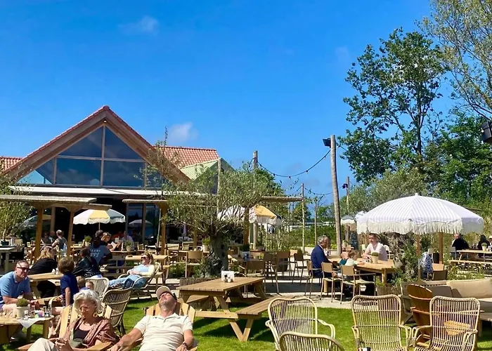 Close To And Keukenhof *