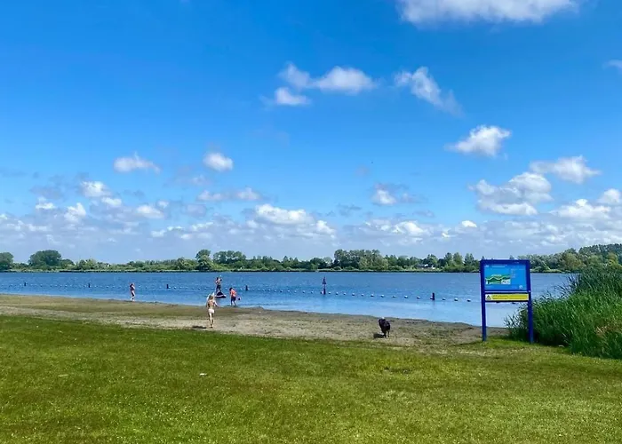 Semesterbostad Close To And Keukenhof